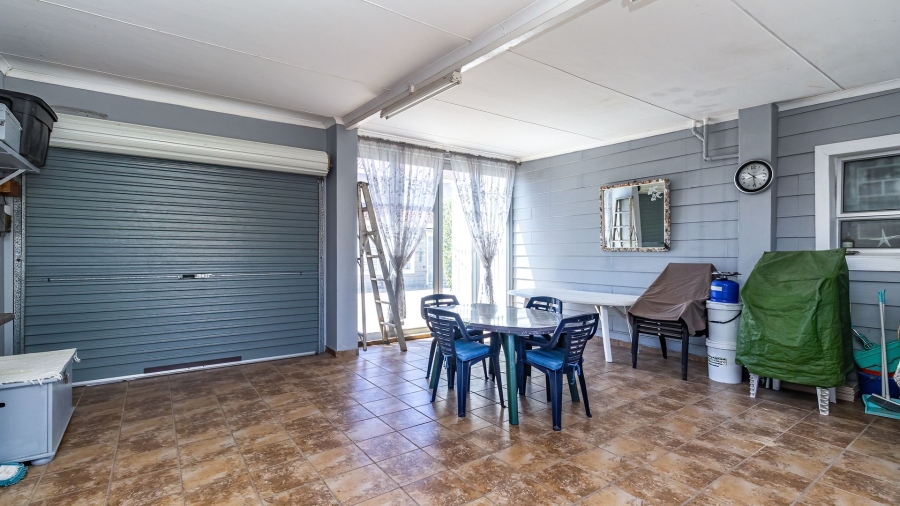 2 Bedroom Property for Sale in Hartenbos Central Western Cape